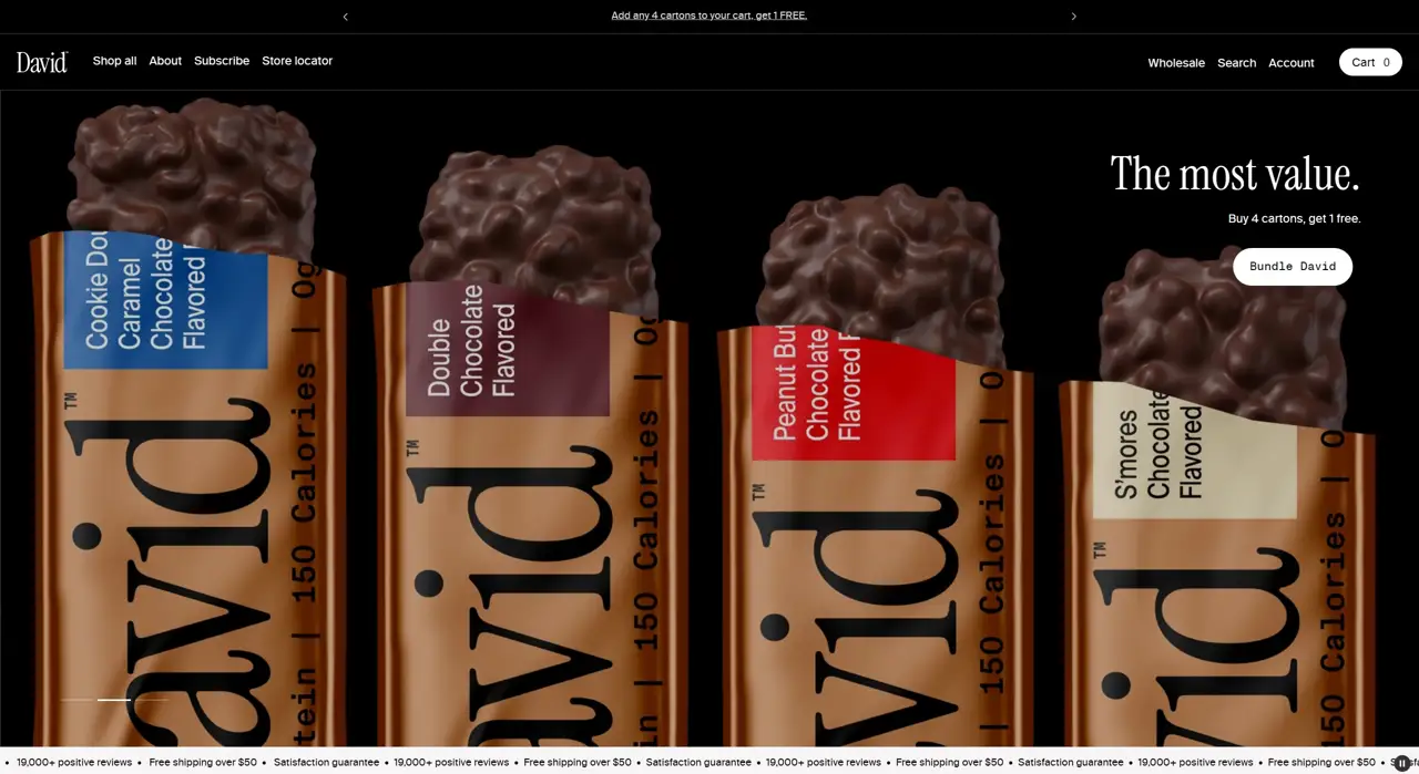 Секция «Первый экран» с сайта https://davidprotein.com/, тематика — Здоровье и фитнес, цвета — Черный, Серый, Коричневый, стиль — Минимализм, типографика — Без засечек