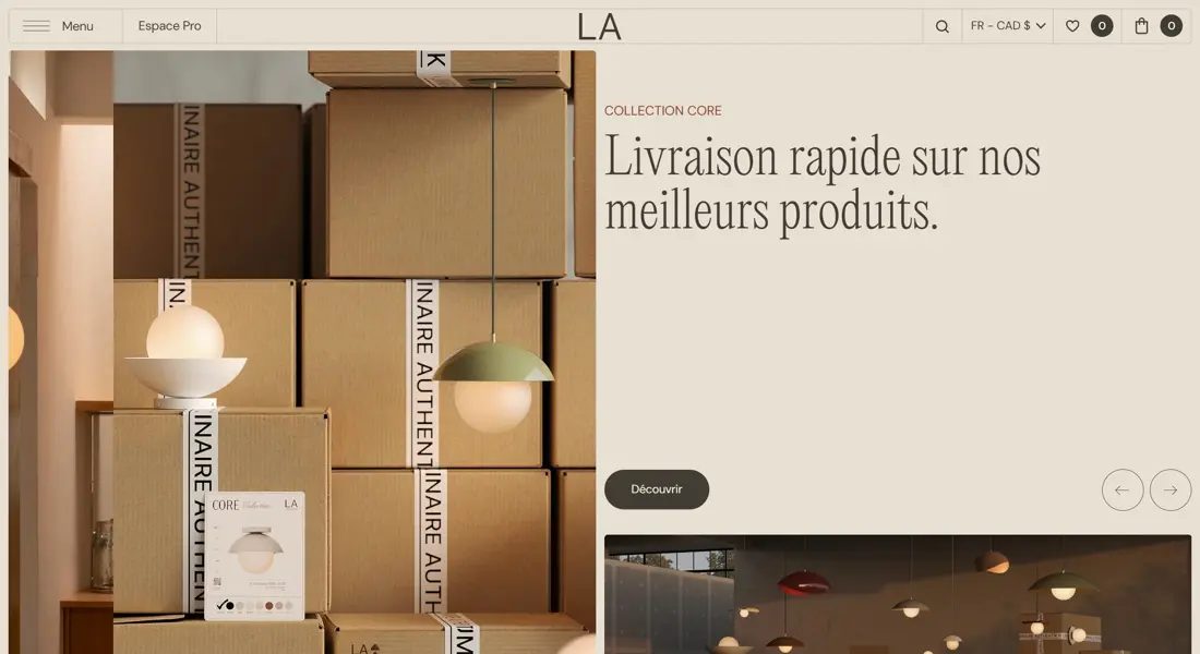 Секция «Первый экран» с сайта https://luminaireauthentik.com/fr, тематика — Интернет-магазин, цвета — Белый, Серый, Коричневый, стиль — Минимализм, типографика — С засечками, Без засечек