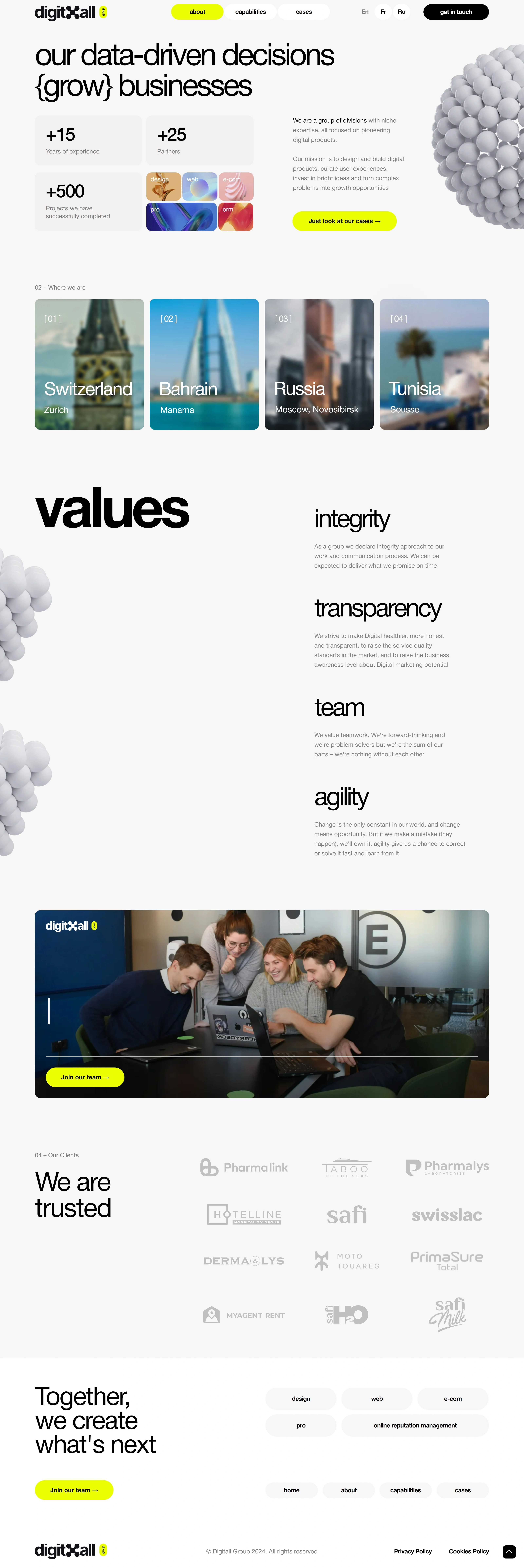 Digitall Group Главная Digitall Group, тематика — Дизайн, цвета — Белый, Черный, Серый, стиль — Корпоративный, Минимализм, типографика — Без засечек, Декоративные