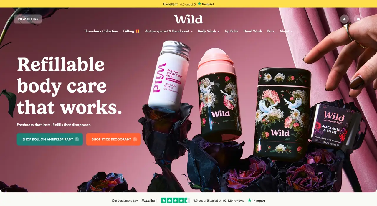 Секция «Первый экран» с сайта https://wearewild.com/, тематика — Здоровье и фитнес, цвета — Черный, Серый, Коричневый, стиль — Органический и природный, типографика — Без засечек, Декоративные