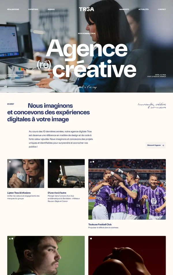 Главная Troa, тематика — Агентство , цвета — Белый, Черный, Серый, стиль — Корпоративный, Типографика, типографика — Без засечек