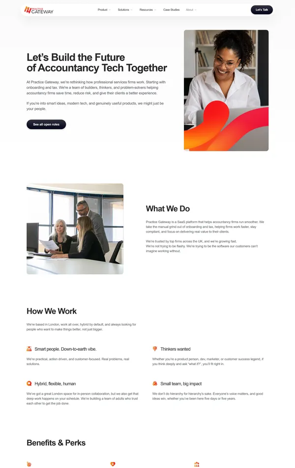 Страница карьеры Practice Gateway, тематика — Бизнес и профессиональные услуги, цвета — Белый, стиль — Корпоративный, Минимализм, типографика — Без засечек