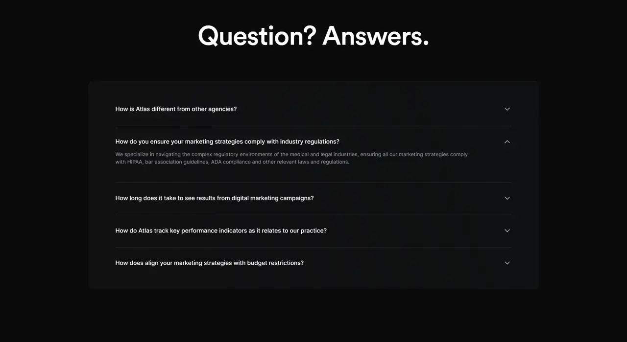 Секция «FAQ» с сайта https://www.growwithatlas.co/, тематика — Маркетинг, цвета — Черный, стиль — Корпоративный, Минимализм, типографика — Без засечек