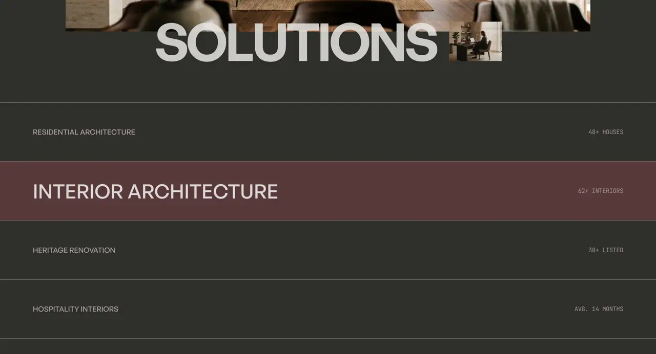 Секция «Услуги» с сайта https://halston-architecture-template.webflow.io/, тематика — Дизайн, цвета — Черный, Коричневый, стиль — Корпоративный, Минимализм, типографика — Без засечек, Декоративные
