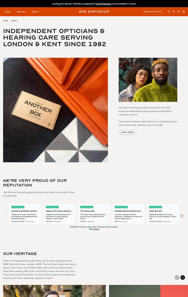 Страница о компании Eye Emporium, тематика — Здоровье и фитнес, цвета — Белый, Серый, стиль — Корпоративный, типографика — Без засечек