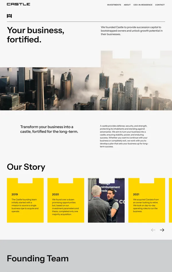Страница о компании Castle, тематика — Финансы, цвета — Белый, Черный, Серый, стиль — Корпоративный, Минимализм, типографика — Без засечек