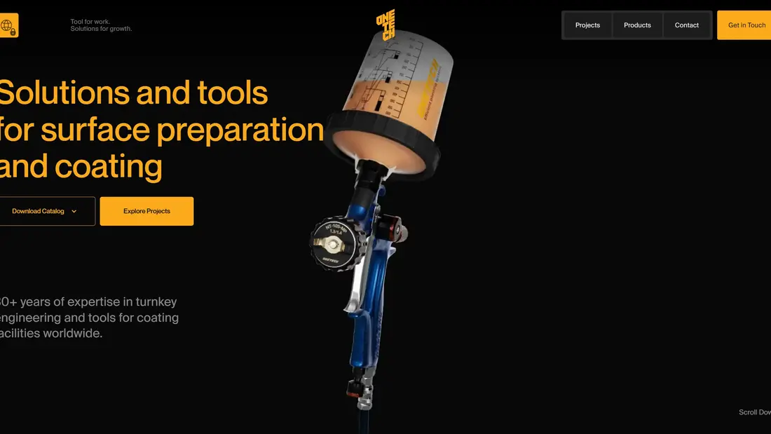 Секция «Первый экран» с сайта https://onetech-coatings.webflow.io/, тематика — Производство, цвета — Черный, стиль — Корпоративный, Минимализм, типографика — Без засечек