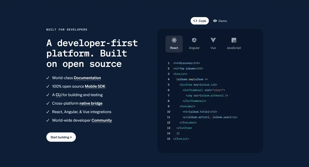 Секция «Преимущества» с сайта https://ionic.io/, тематика — Мобильное приложение, цвета — Черный, стиль — Минимализм, типографика — Без засечек