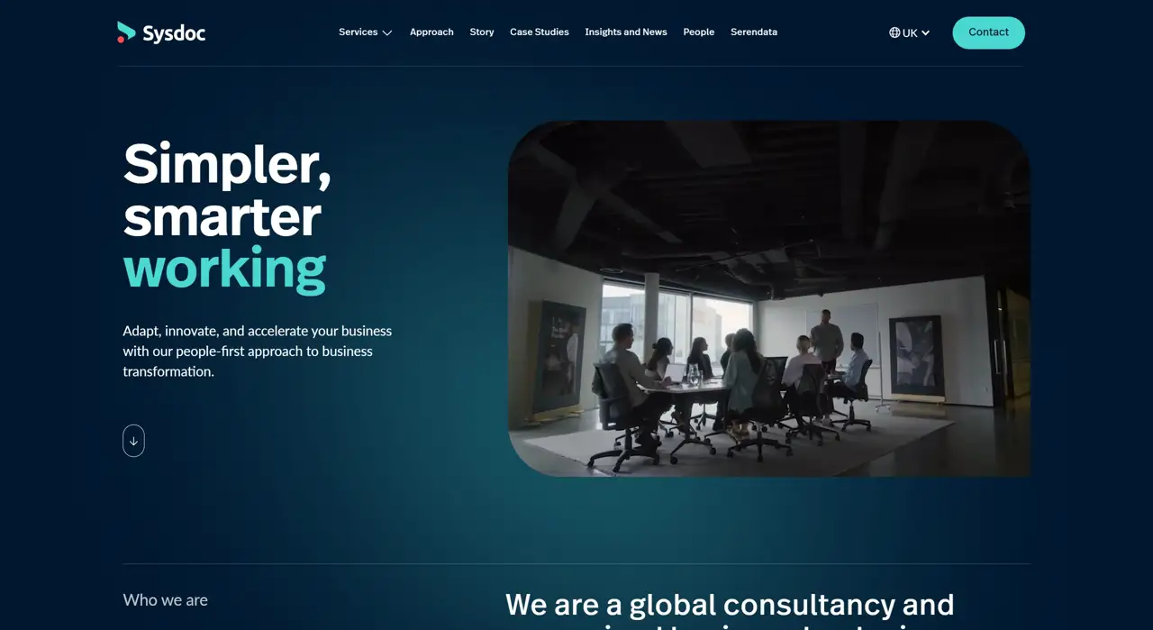 Секция «Первый экран» с сайта https://sysdoc.com/uk, тематика — Бизнес и профессиональные услуги, цвета — Черный, стиль — Корпоративный, Минимализм, типографика — Без засечек