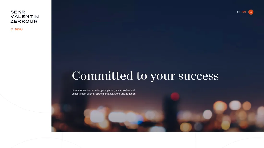 Секция «Первый экран» с сайта https://svz.fr/en/, тематика — Бизнес и профессиональные услуги, цвета — Белый, Черный, Серый, стиль — Корпоративный, Минимализм, типографика — С засечками, Без засечек