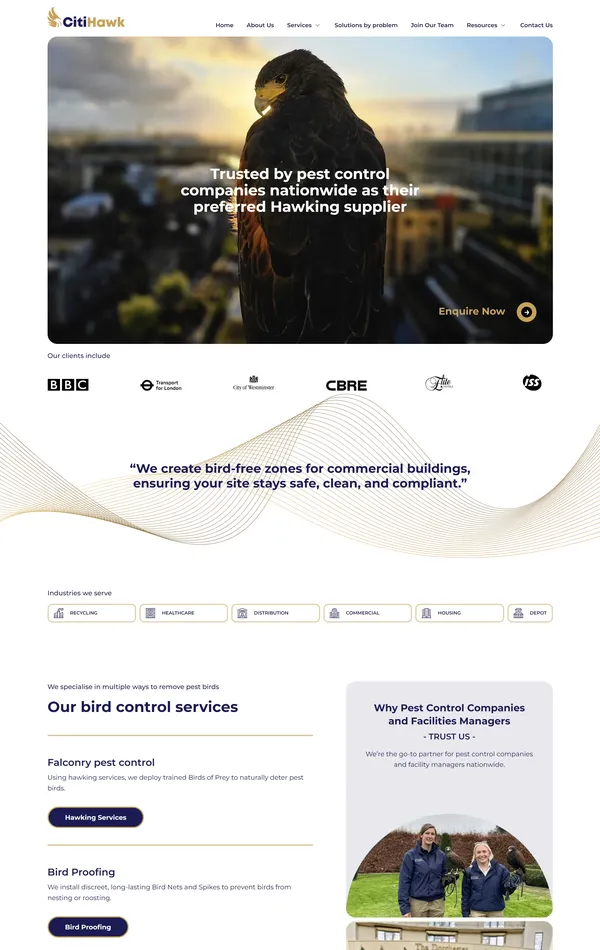 Главная Citihawk, тематика — Бизнес и профессиональные услуги, цвета — Белый, стиль — Корпоративный, типографика — Без засечек