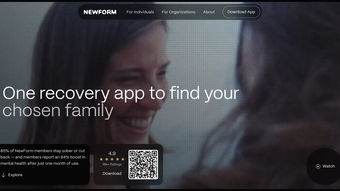 Секция «Призыв к действию» с сайта https://www.newform.org/, тематика — Здоровье и фитнес, Мобильное приложение, цвета — Черный, Серый, стиль — Корпоративный, Минимализм, типографика — Без засечек