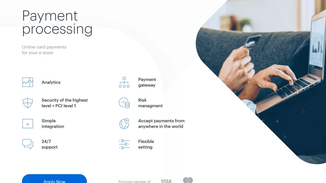 Секция «Преимущества» с сайта https://www.transactpro.eu/en/, тематика — Финансы, цвета — Белый, Черный, стиль — Корпоративный, Минимализм, типографика — Без засечек