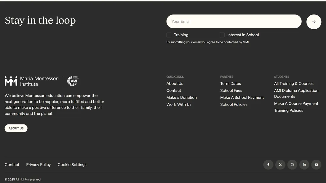 Секция «Футер» с сайта https://www.mariamontessori.org/, тематика — Образование, цвета — Черный, стиль — Корпоративный, Минимализм, типографика — Без засечек