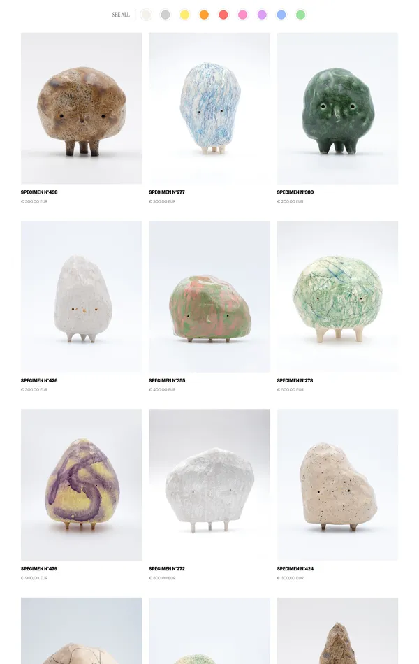 Каталог Monsieur Cailloux, тематика — Искусство, цвета — Белый, стиль — Минимализм, типографика — Без засечек