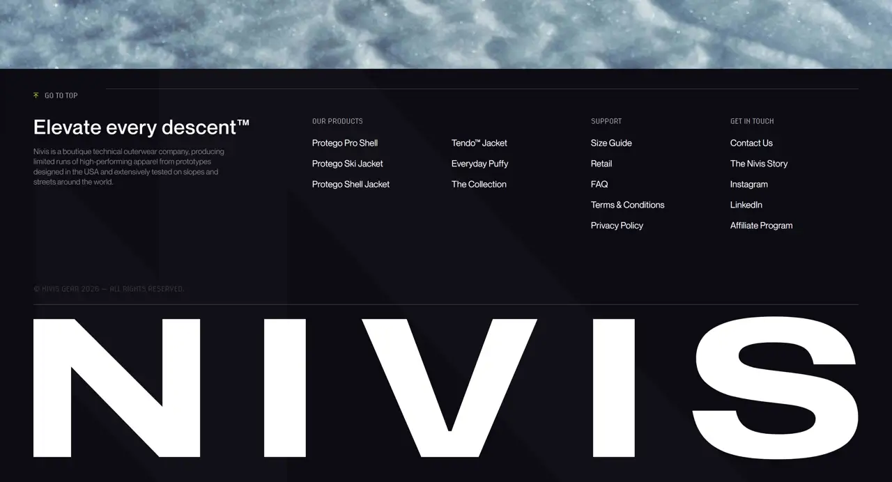 Секция «Футер» с сайта https://www.nivisgear.com/, тематика — Интернет-магазин, цвета — Черный, Серый, стиль — Минимализм, типографика — Без засечек