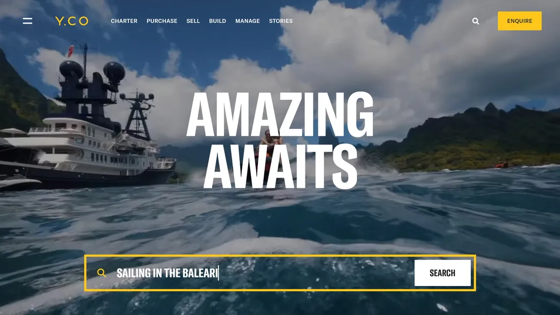 Секция «Первый экран» с сайта https://y.co/, тематика — Путешествия и туризм, цвета — Черный, Серый, стиль — Корпоративный, Фестивальный, типографика — Без засечек