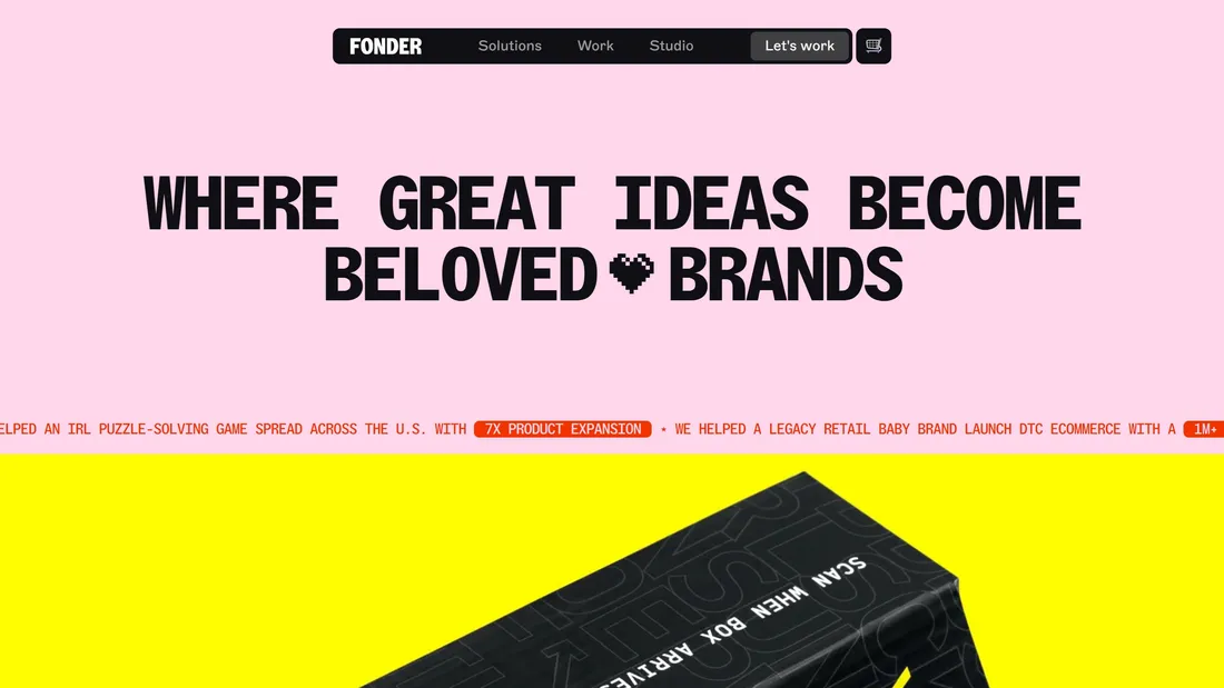 Секция «Первый экран» с сайта https://www.fonder.studio/, тематика — Агентство , цвета — Белый, Черный, Оранжевый, стиль — Минимализм, Брутализм, типографика — Без засечек, Декоративные