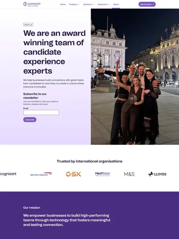 Лендинг Connectr, тематика — HR, цвета — Белый, Серый, стиль — Корпоративный, Минимализм, типографика — Без засечек