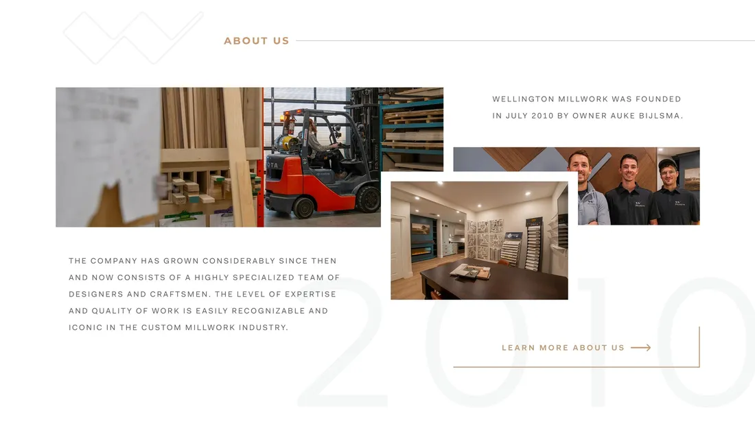 Секция «О компании» с сайта https://wellingtonmillwork.com/, тематика — Бизнес и профессиональные услуги, Строительство, цвета — Белый, Серый, стиль — Корпоративный, Минимализм, типографика — Без засечек