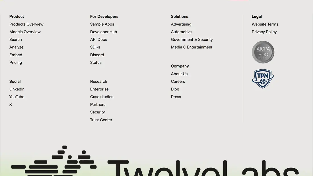 Секция «О компании» с сайта https://www.twelvelabs.io/, тематика — IT и программное обеспечение, цвета — Белый, стиль — Корпоративный, Минимализм, типографика — Без засечек