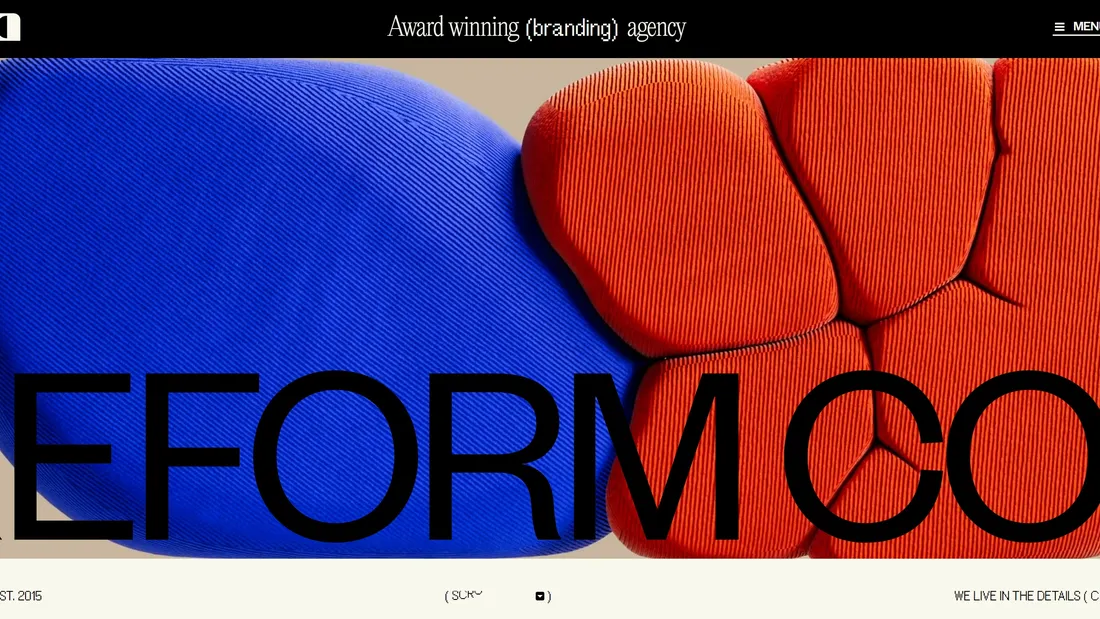 Секция «Первый экран» с сайта https://www.reformcollective.com/, тематика — Агентство , цвета — Черный, Синий, Красный, стиль — Фестивальный, типографика — Без засечек, Декоративные