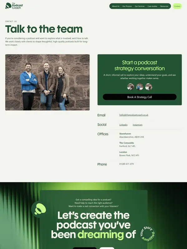 Контакты The Podcast Coach, тематика — Агентство , цвета — Белый, Черный, Серый, стиль — Корпоративный, Минимализм, типографика — Без засечек