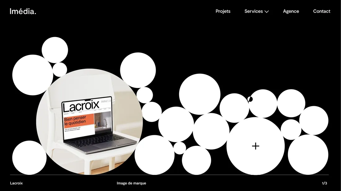 Секция «Первый экран» с сайта https://firmecreative.com/, тематика — Агентство , цвета — Белый, Черный, стиль — Корпоративный, Минимализм, типографика — Без засечек