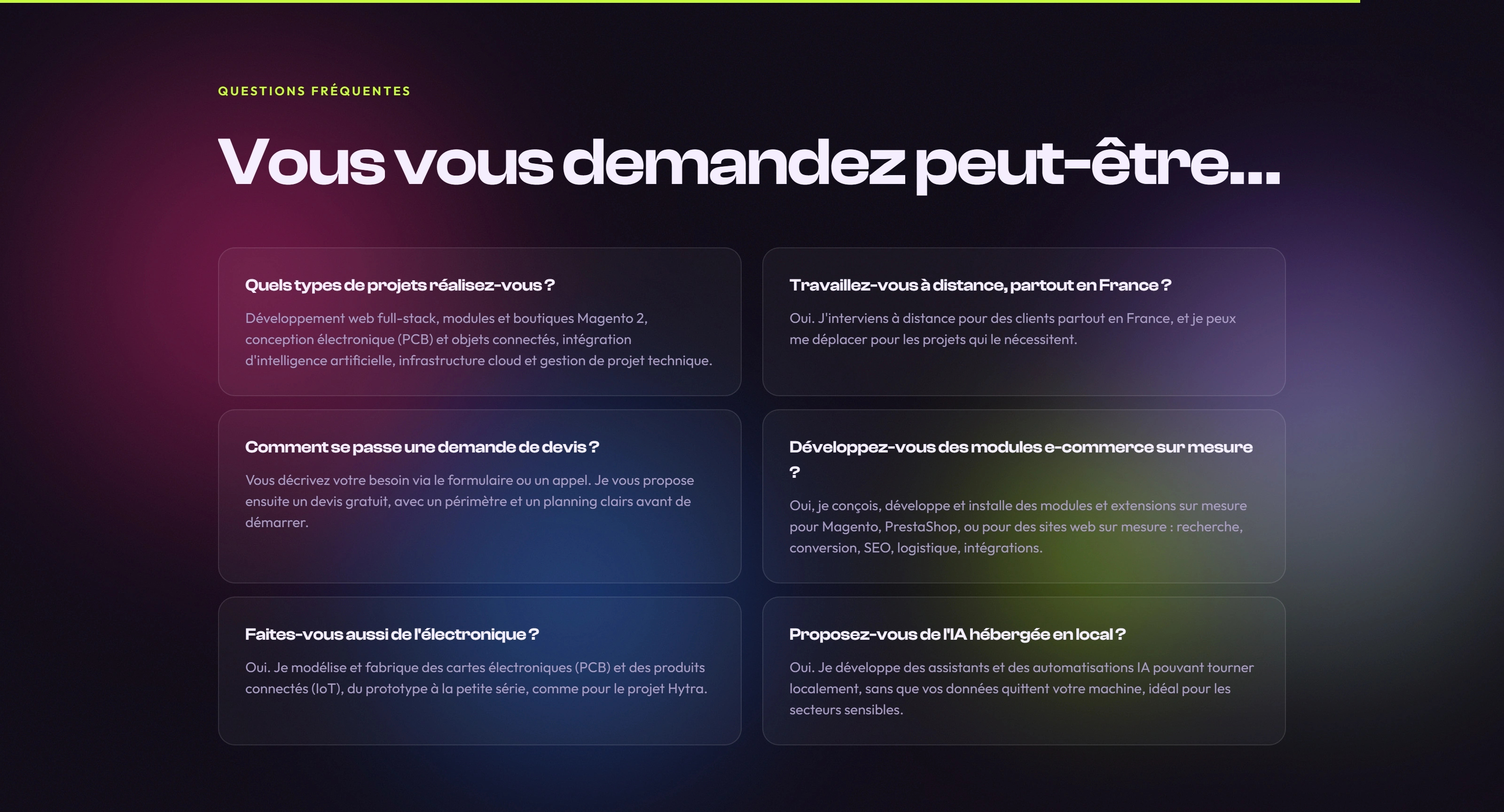 Hugo Stawiarski Секция «FAQ» с сайта https://www.hugostawiarski.fr/, тематика — IT и программное обеспечение, цвета — Черный, Серый, стиль — Карточный, Минимализм, типографика — Без засечек, Декоративные