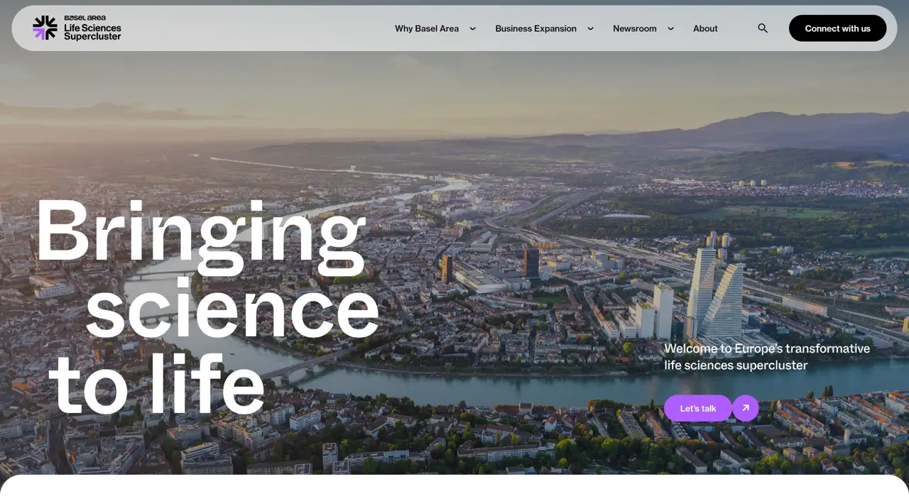 Секция «Первый экран» с сайта https://baselsupercluster.com/, тематика — Другое, цвета — Белый, Черный, Серый, стиль — Корпоративный, Минимализм, типографика — Без засечек